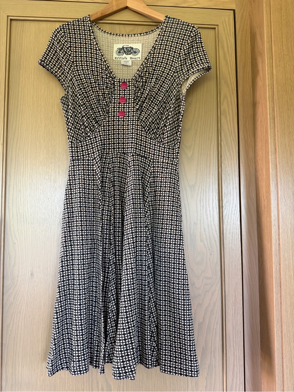 Effie's Heart Black & Cream Geometric Midi Dress Bold Red Buttons / small